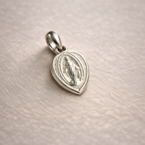 Liontin Bunda Maria (M136)